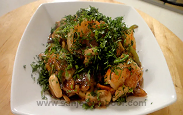 Fried Prawns in Mushroom Ginger Sauce