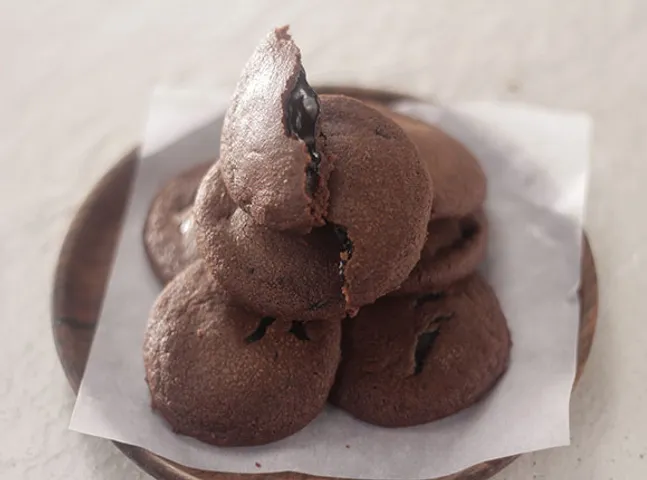 Chocolate lava cookies