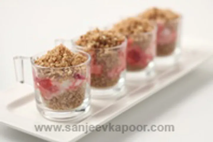 Plum Crumble