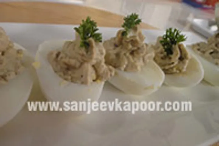 Mushroom Stuffed Egg 