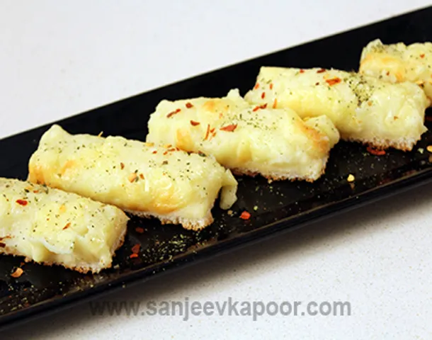 Cheesy Mashed Potato Toasties