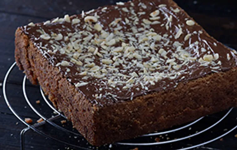 Hazelnut Blondie