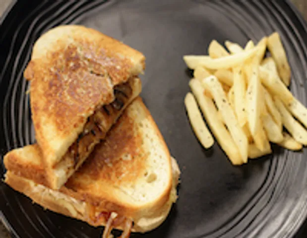 Chicken Caramelised Onion Sandwich - SK Khazana