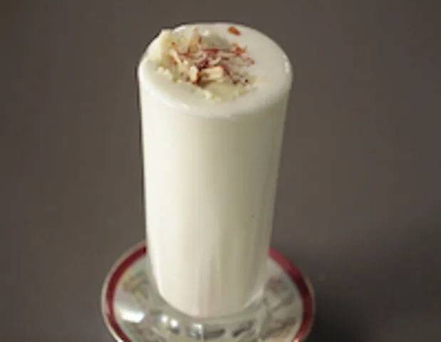 Pedewali Meethi Lassi - SK Khazana