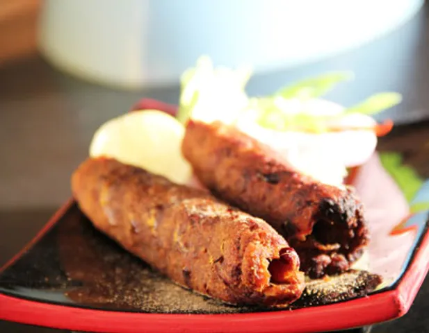 Kamal Kakdi aur Khajur ke Seekh Kabab
