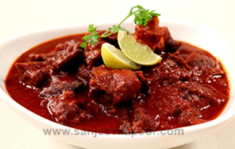 Laal Maas