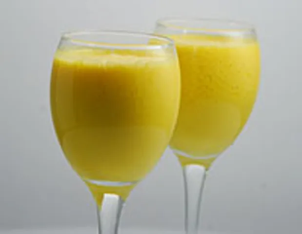 Mango and Peach Smoothie