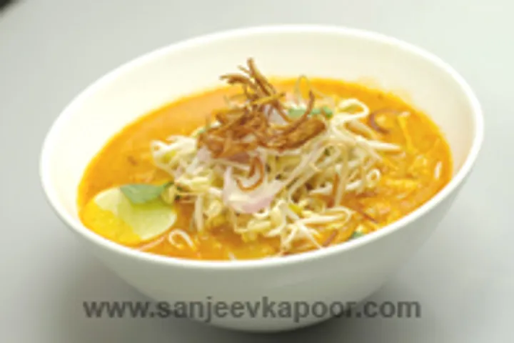 Chicken And Prawn Laksa