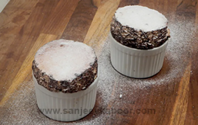 Banana and Chickoo Soufflé
