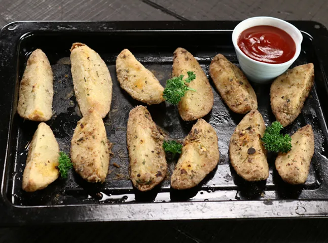 Potato Wedges Mildly Spiced