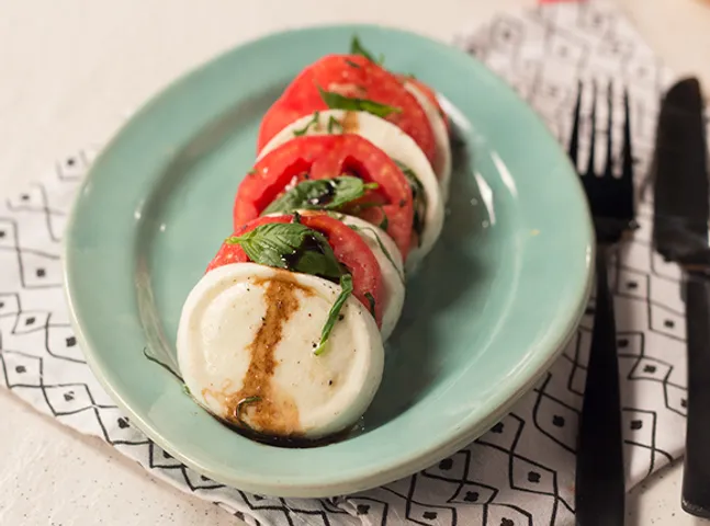 Tomato Mozzarella Salad - SK Khazana