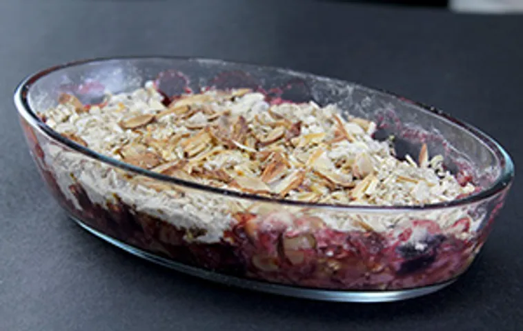 Healthy Fruit and Nut Crumble