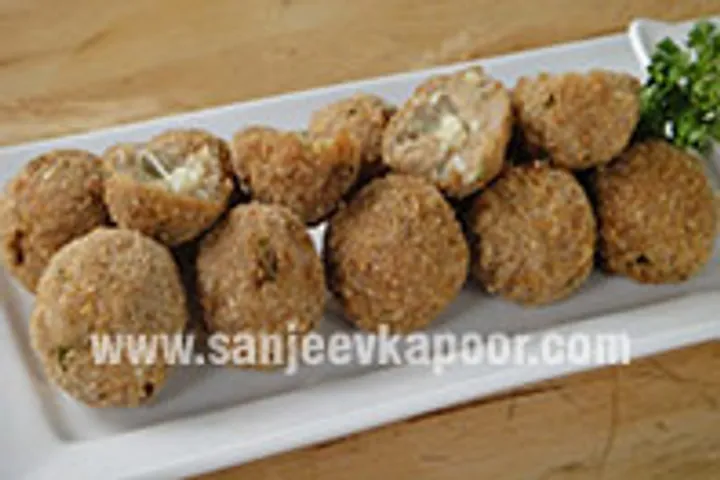Chicken Cheese Pops
