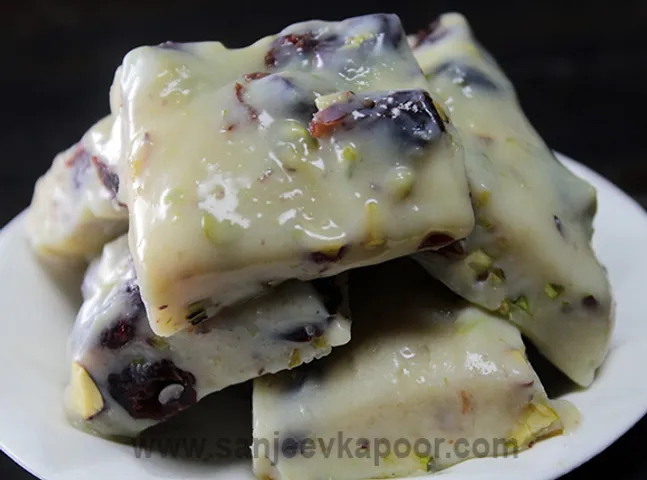 Cranberry Pistachio Fudge