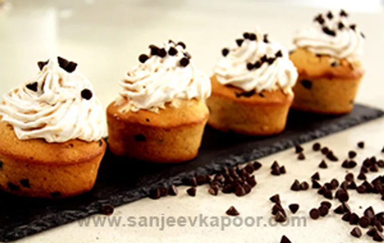 Peanut Butter and Chocolate Cupcakes