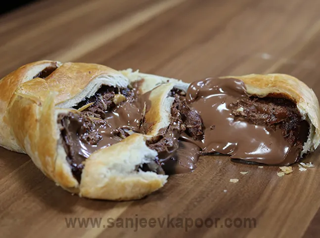 Chocolate-Hazelnut Puff