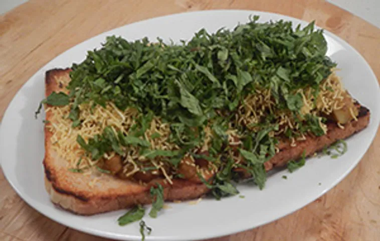 Sikandpuri Chana Batata