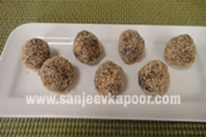 Dry Fruit Laddoo 
