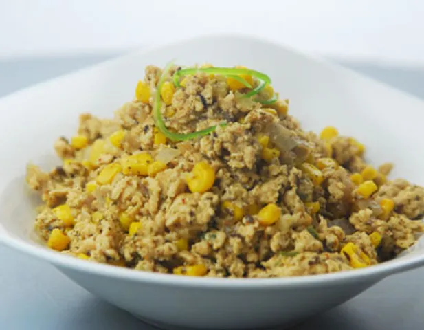 Makai Murgh Keema