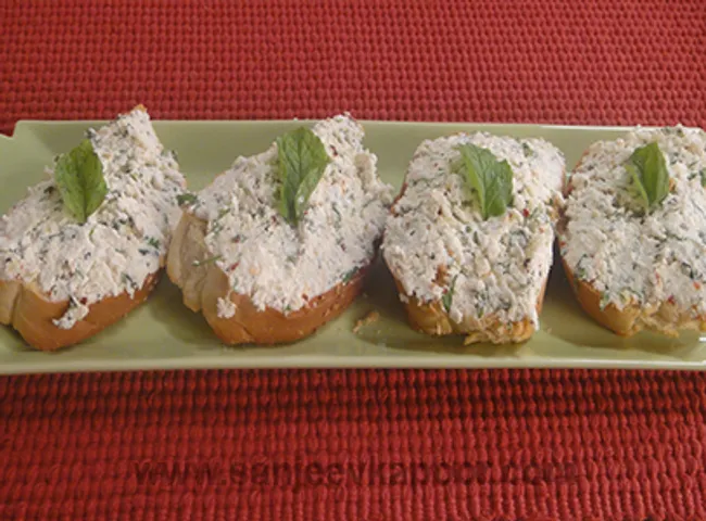 Creamy Cottage Cheese Crostini