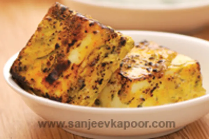 Lehsuni Paneer Tikka