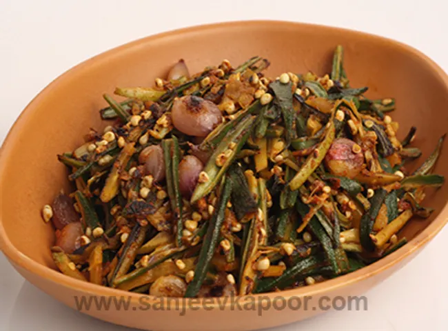 Bhindi Aam Ki Katliyan