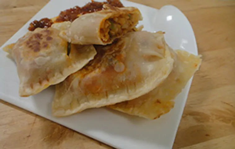 Schezwan Noodle Parcels
