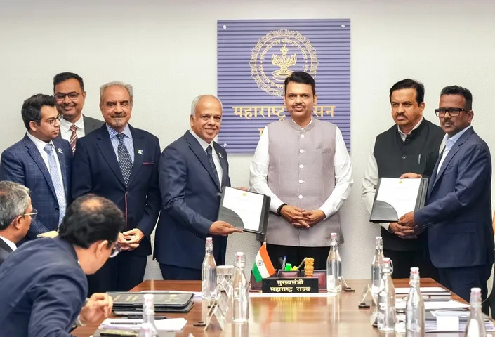 Maharashtra Announces INR 15,600 Crore Investment Boost for Solar Manufacturing