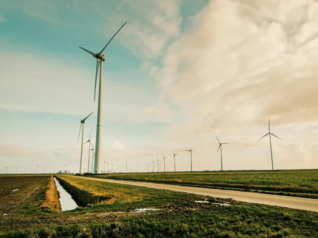Serentica To Deploy 5 MW Wind Turbines, Partners With Envision