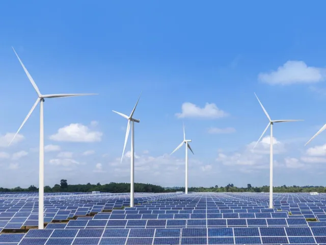 Odisha Secures ₹67,000 Crore Renewable Energy Commitments at Investor Conclave