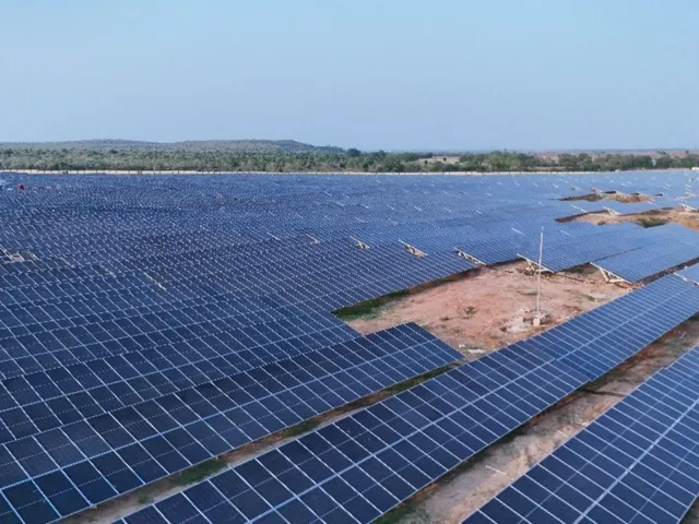 BPCL Commissions 71 MW Solar Power Plant in Prayagraj to Power Refineries with Green Energy