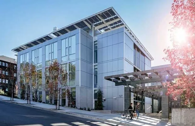 Sungevity Installs Sunpreme Bifacial PV Panels