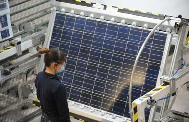 China's Risen Plans $7 B Solar Factory Run on Clean Energy: Bloomberg
