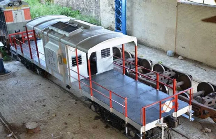Rail Minister Suresh Prabhu Flags Off Newly Manufactured Solar Powered Guard Van of Goods Train