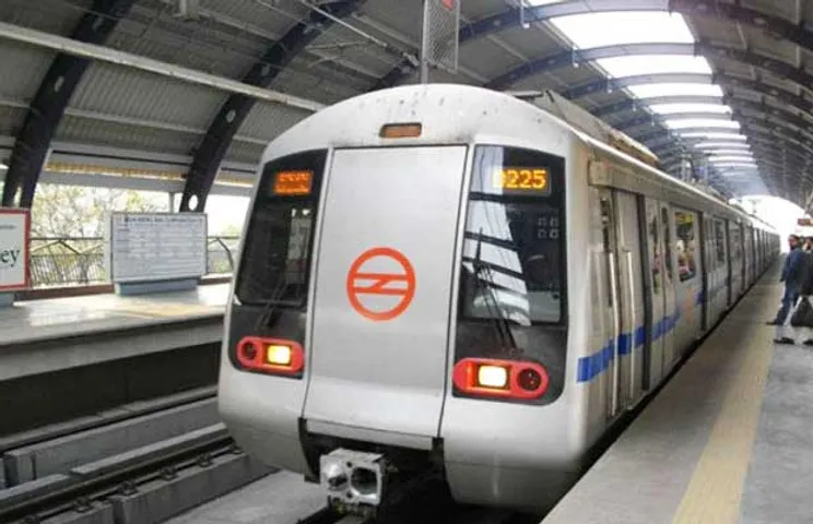 Solar Power Barriers in Delhi Metro to Cut Noise, Generate Power
