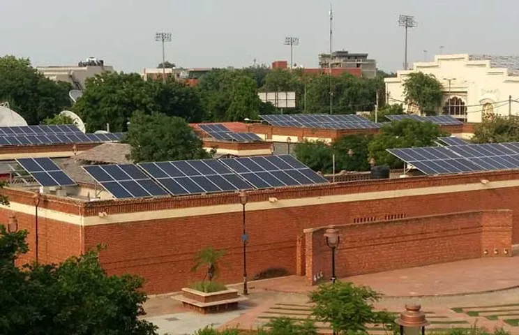 CleanMax Solar Installs Solar Power
