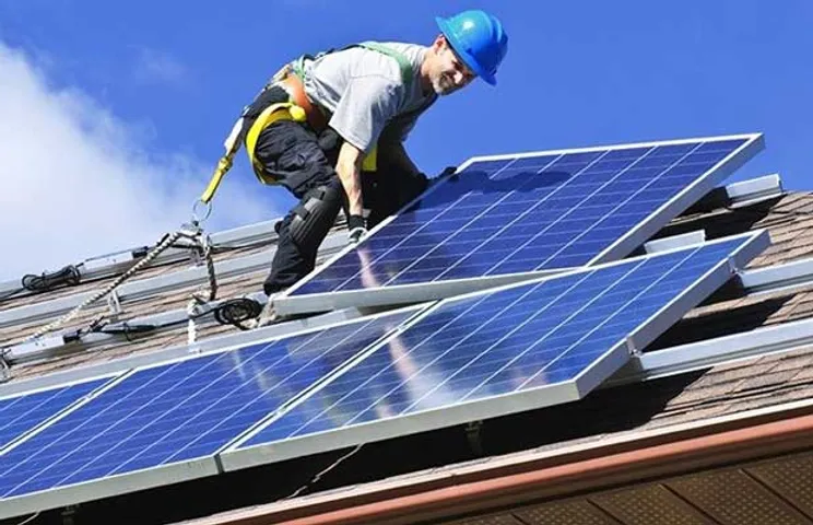 70% Americans Support Nationwide Solar Mandate on New Homes