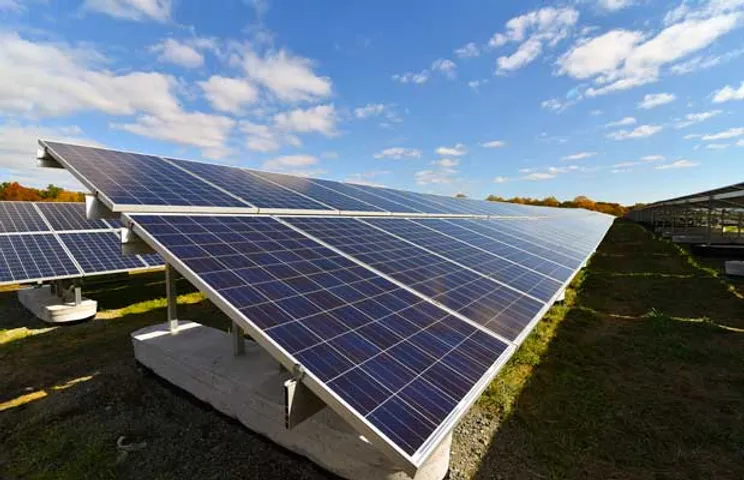 India Ponders 70% Safegaurd Obligation on Solar Hardware Imports