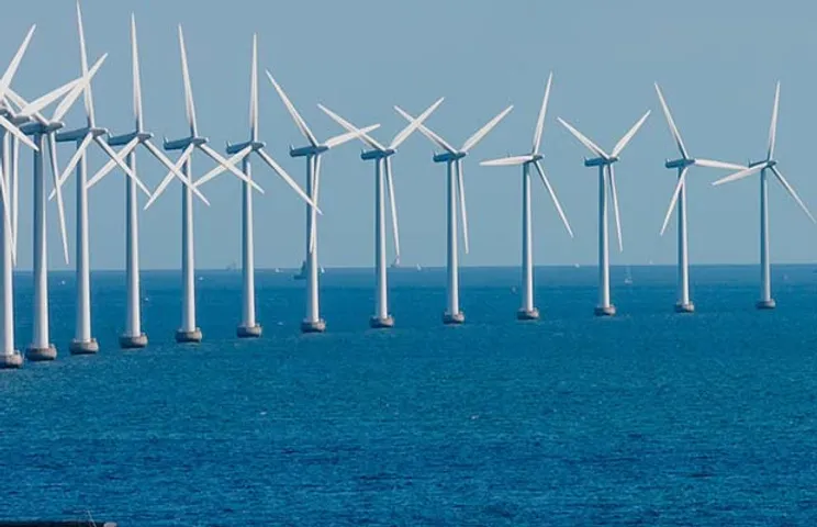 EIB Co-Finances Construction of 450 MW Offshore Wind Farm in France