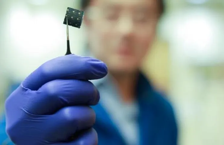 Bi-Layer Solar Cell Sets Record for Efficiency
