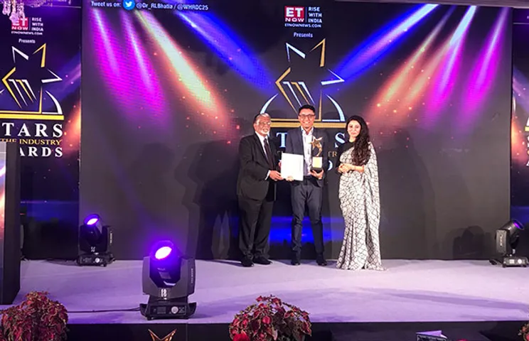 CleanMax Solar Bags Star of The Industry Award