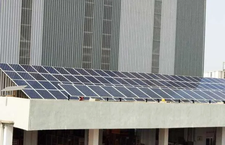 Amul Joins Hand with Waaree for Solar Rooftop Soln