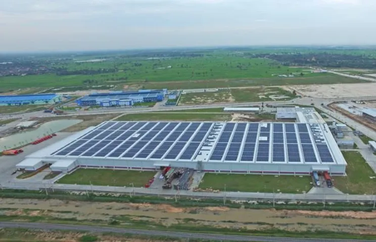 ADB Agrees To Help Finance 100-MW Solar Project in Cambodia