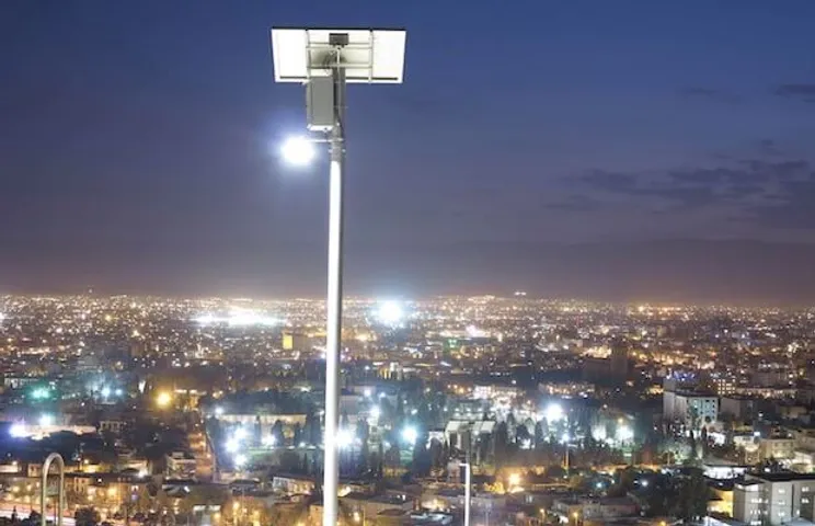 Tender for 20,000 Solar Streetlights Issued by REIL