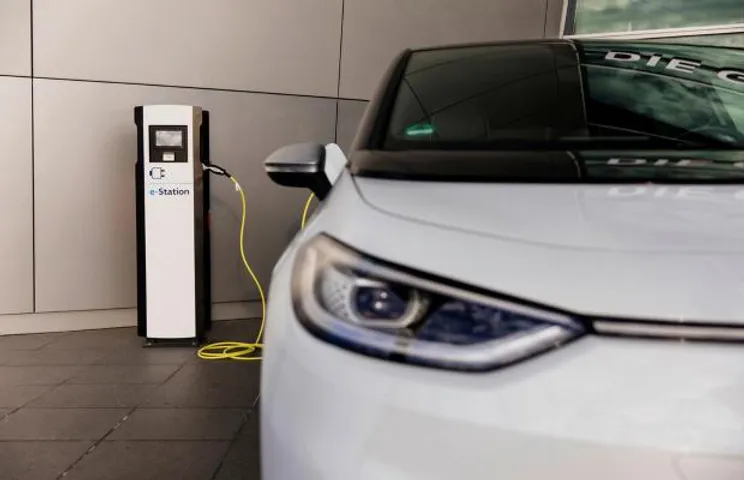 volkswagen charging expands