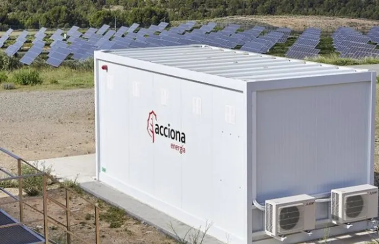 Acciona Recycles Nissan's Car Batteries to Store Solar Energy in Spain