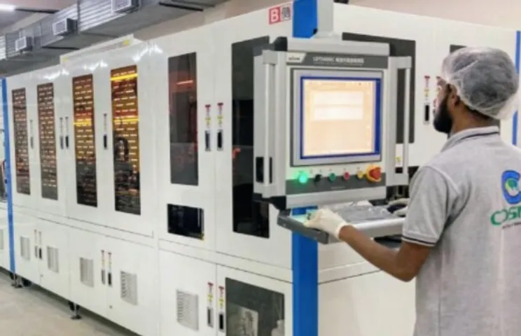 Cosmic PV Power Begins Module Production at New Facility in Surat