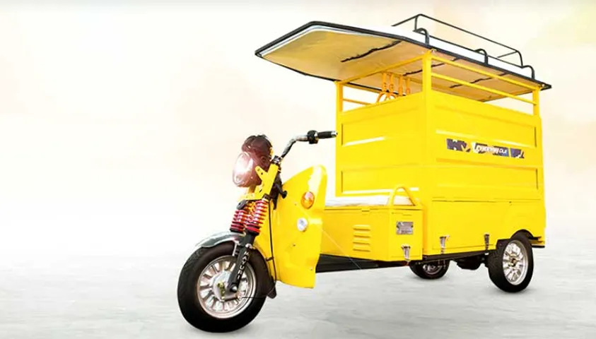 Saera Electric Auto e-rickshaw