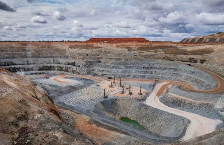 AngloGold Ashanti Unveils Ambitious Renewable Project at Tropicana Gold Mine in Australia