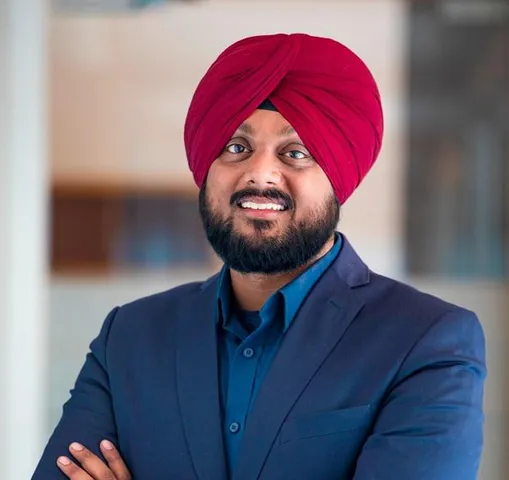 Simarpreet Singh started Hartek Solar in 2015.